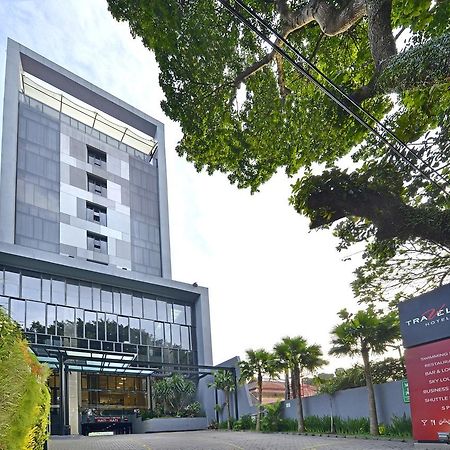 Travello Hotel Bandung Exteriér fotografie