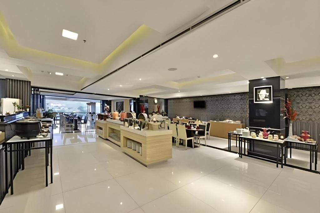 Travello Hotel Bandung Exteriér fotografie