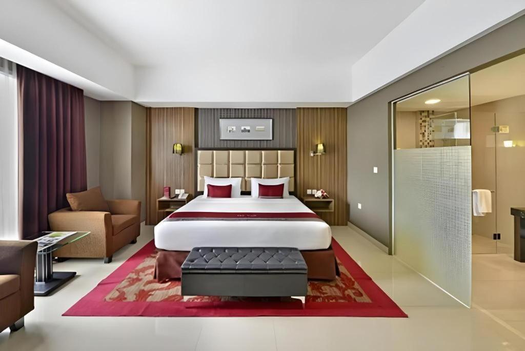 Travello Hotel Bandung Exteriér fotografie