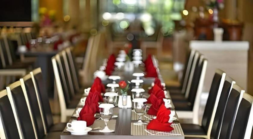 Travello Hotel Bandung Exteriér fotografie