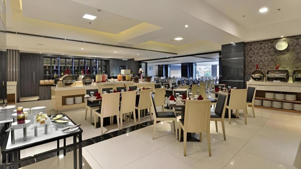 Travello Hotel Bandung Exteriér fotografie