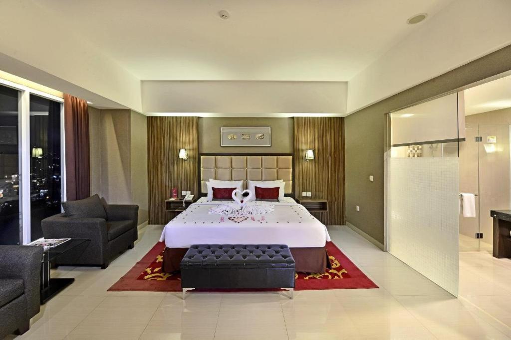 Travello Hotel Bandung Exteriér fotografie