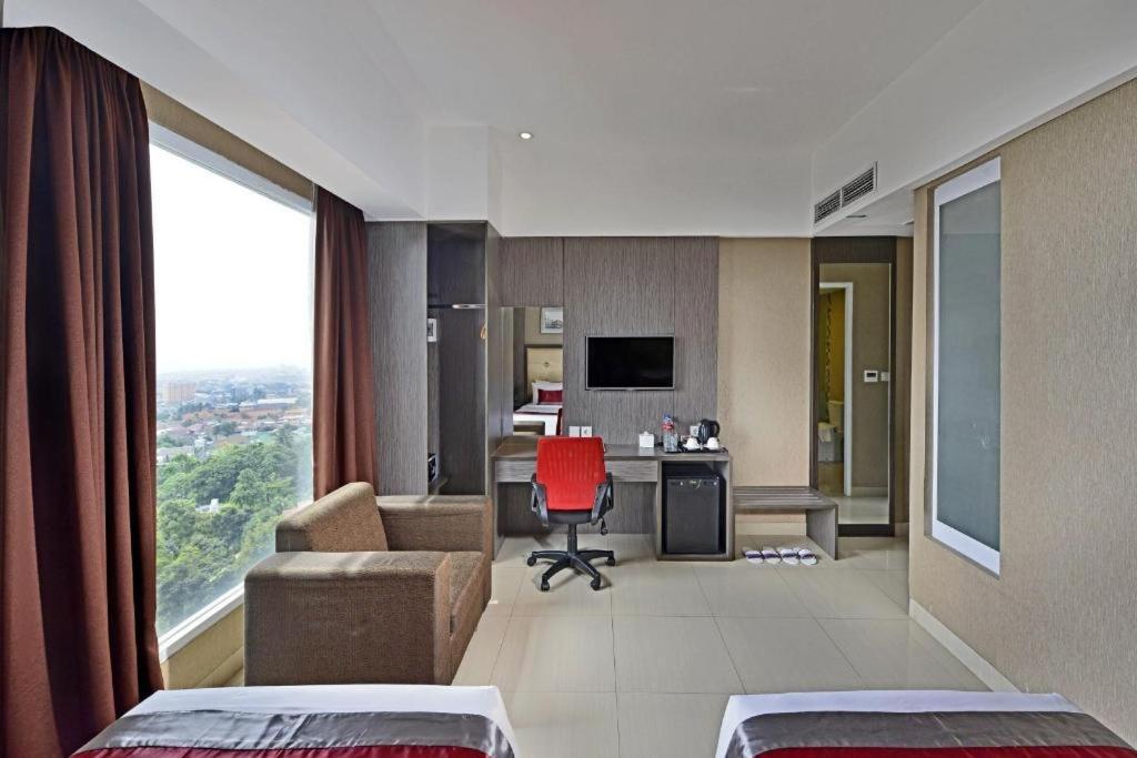 Travello Hotel Bandung Exteriér fotografie