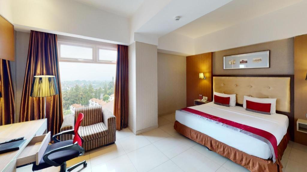 Travello Hotel Bandung Exteriér fotografie
