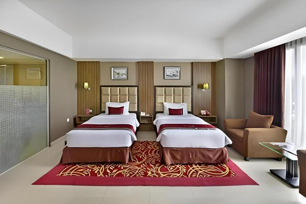 Travello Hotel Bandung Exteriér fotografie