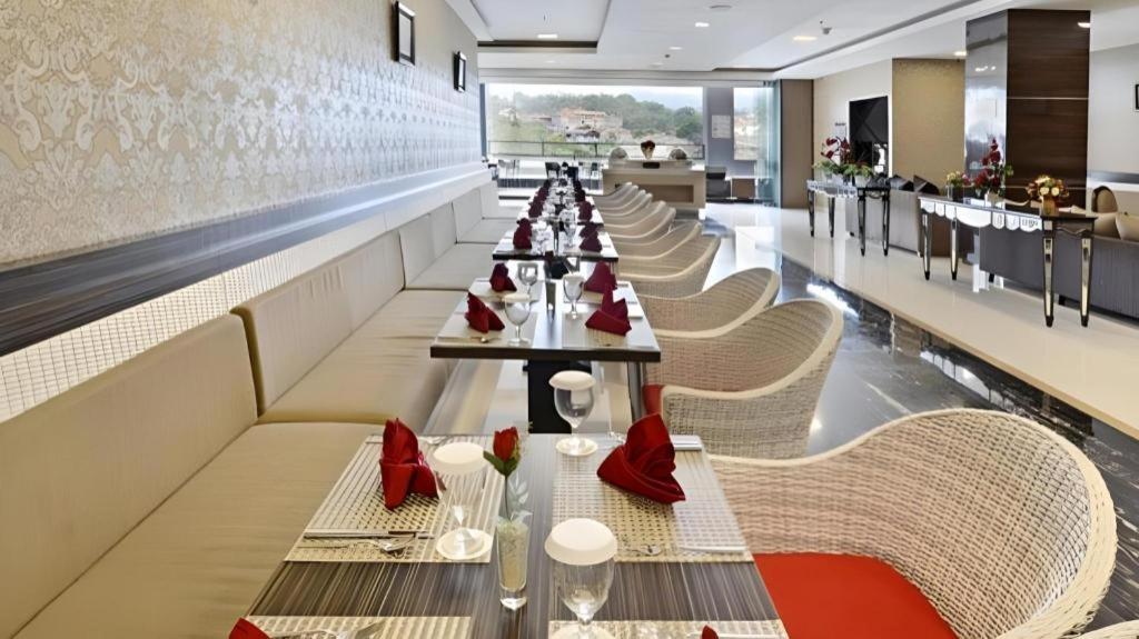 Travello Hotel Bandung Exteriér fotografie