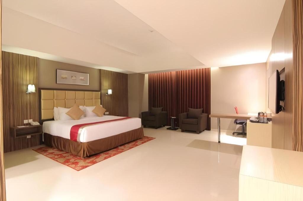 Travello Hotel Bandung Exteriér fotografie